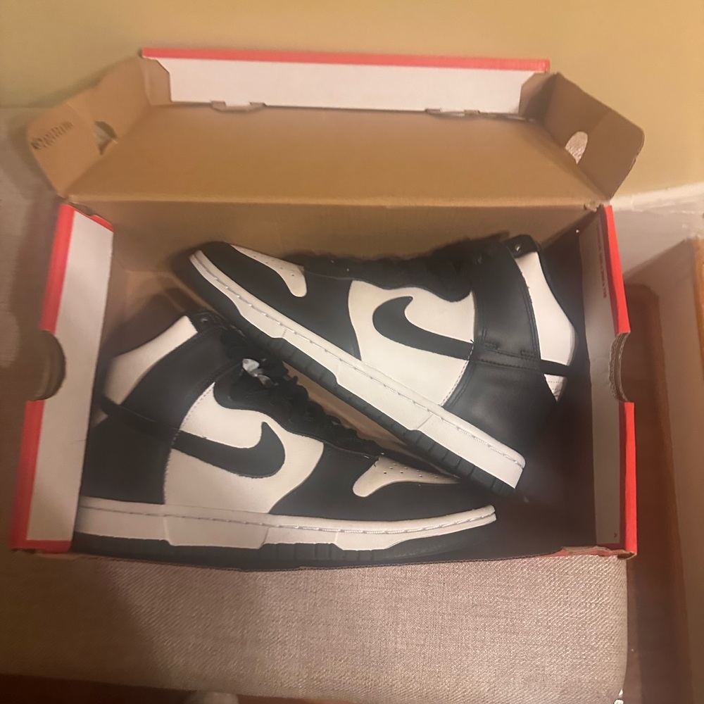 Nike Black and White women's High-Top Sneakers. Panda 🐼 sneakers - Picture 11 of 11